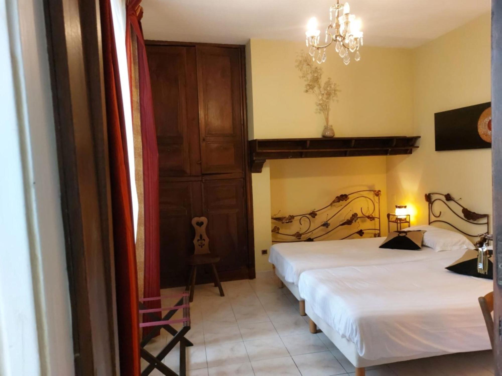 아르젤레가조스트 Dolwin B&B 외부 사진